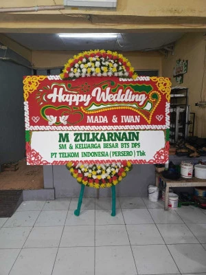 Papan Bunga di Kreo